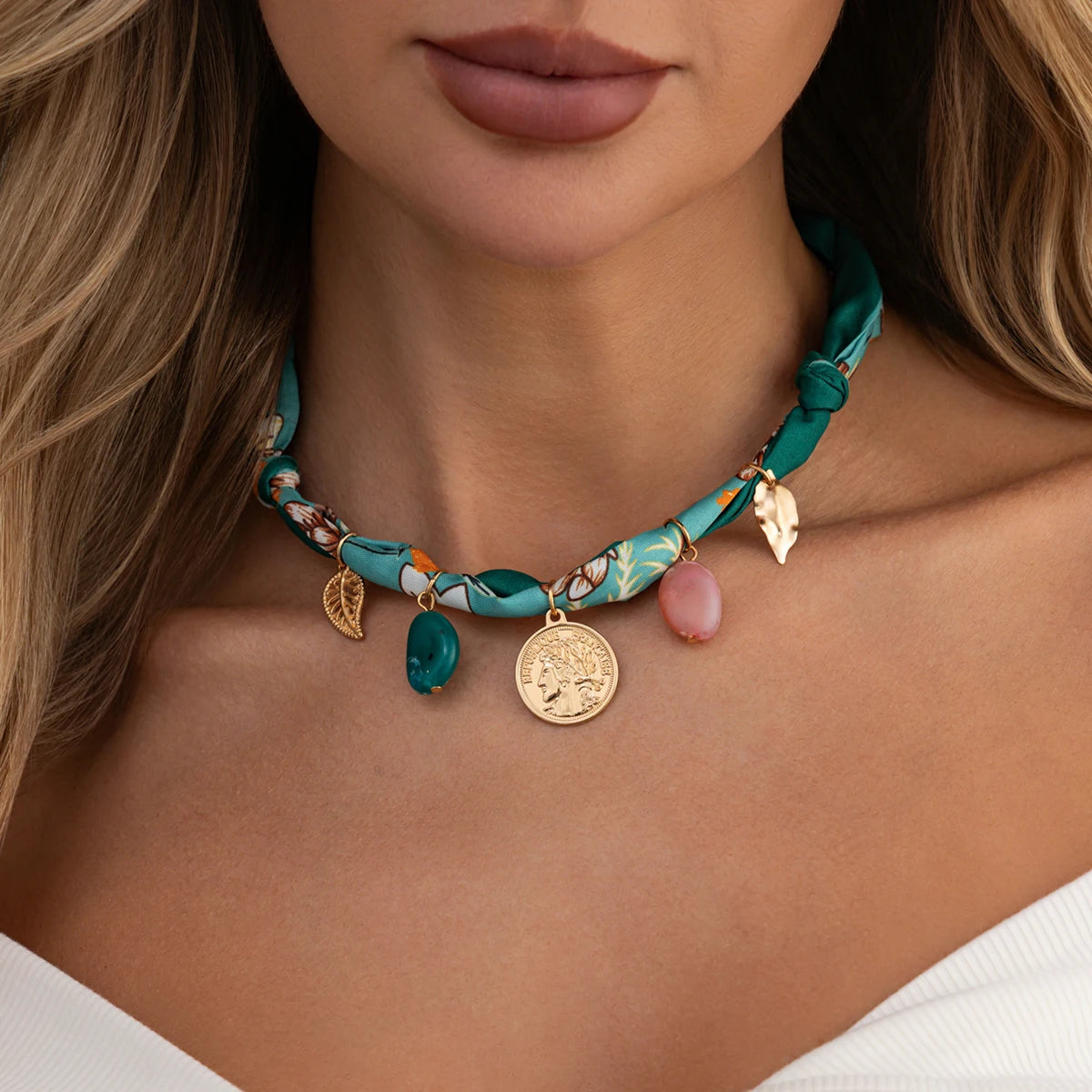 Ingemark Elegant Adjustable Silk Scarf Choker Necklace for Women Vintage Boho Leaf Coin Pendant Necklace Daily Jewelry Gift