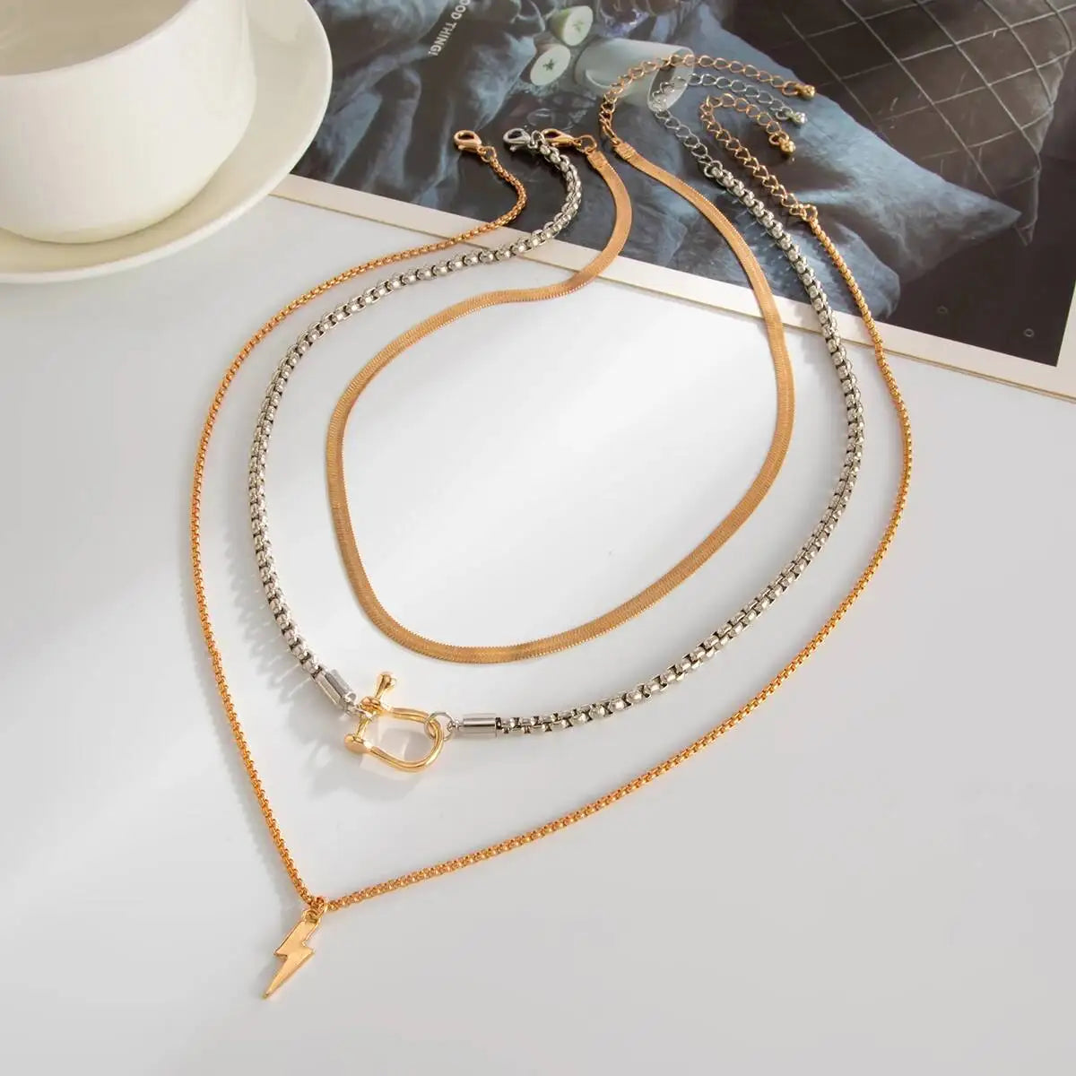 Ingemark 3Pcs/Set Unique Irregular Pendant Choker Necklace for Women Simple Metal Snake Chain Neck Jewelry Party Accessories