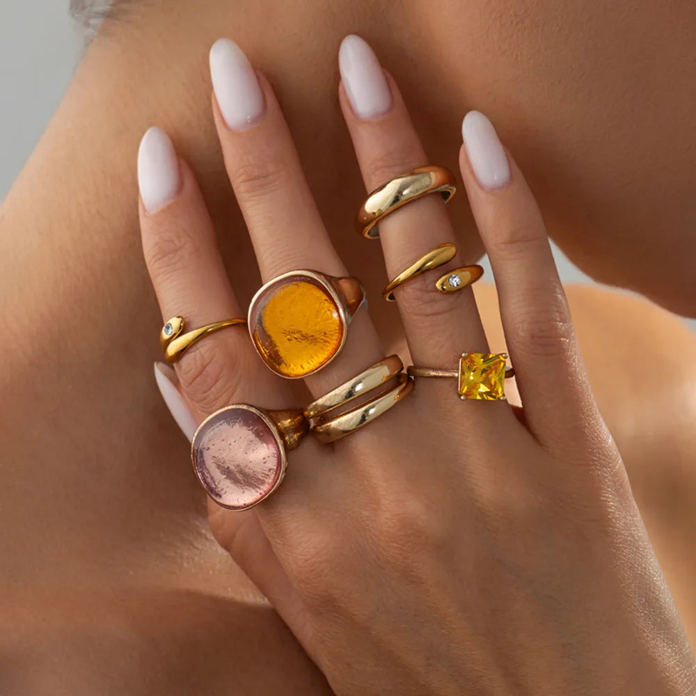 Ingemark 7-piece Inlaid Acrylic Resin Adjustable Open Rings Set Women New Trendy Gold Color Stackable Knuckle Ring Party Jewelry