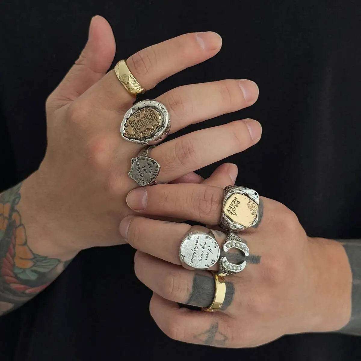 Ingemark 7 Pcs Punk Irregular Letter Chunky Open Rings Set for Men Hip Hop Metal Adjustable Knuckle Rings Grunge Jewelry New