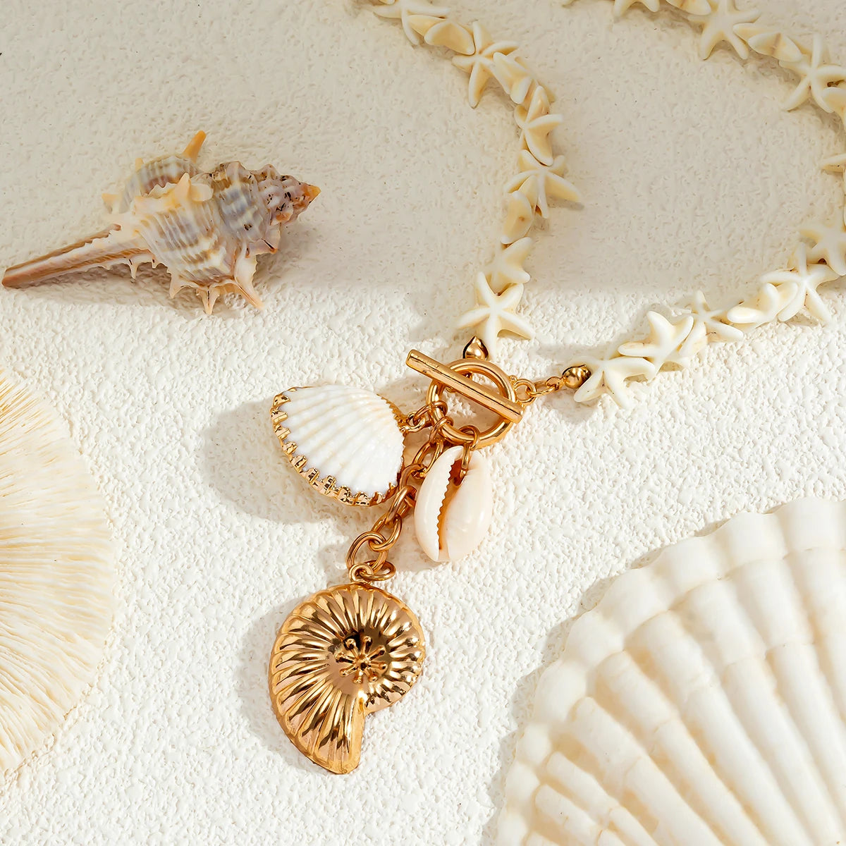 Ingemark Boho White Starfish Chain Necklace for Women Fashion Statement Elegant Conch Snail Pendant Choker Aesthetic Y2K Jewelry