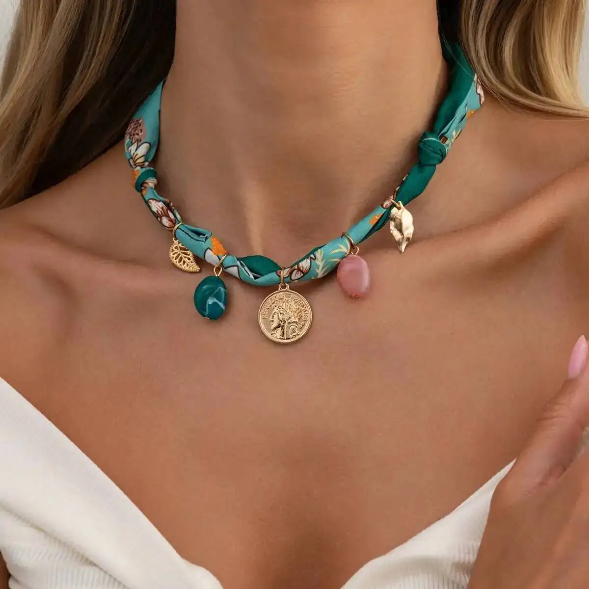 Ingemark Elegant Adjustable Silk Scarf Choker Necklace for Women Vintage Boho Leaf Coin Pendant Necklace Daily Jewelry Gift