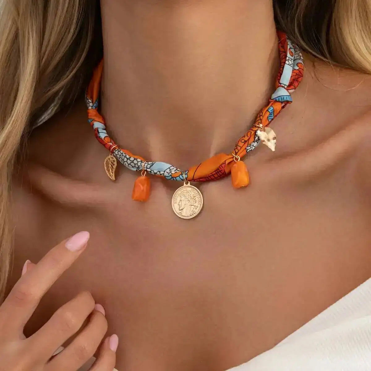 Ingemark Elegant Adjustable Silk Scarf Choker Necklace for Women Vintage Boho Leaf Coin Pendant Necklace Daily Jewelry Gift