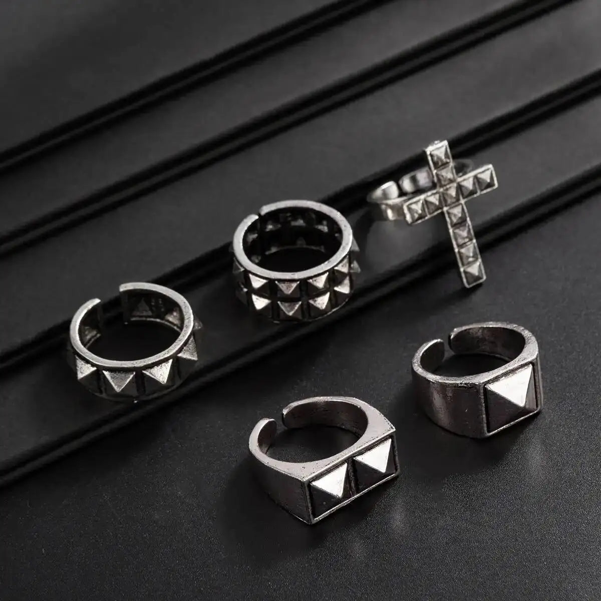 Ingemark 5 Pcs Gothic Punk Cross Chunky Open Rings Set for Men Hip-Hop Rivets Stackable Adjustable Knuckle Rings Finger Jewelry