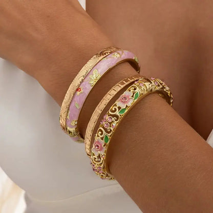Ingemark 4Pcs/Set Elegant Enamel Dropped Glaze Flower Cuff Bracelet Women Exquisite Glass Rhinestone Gold Color Open Bangle