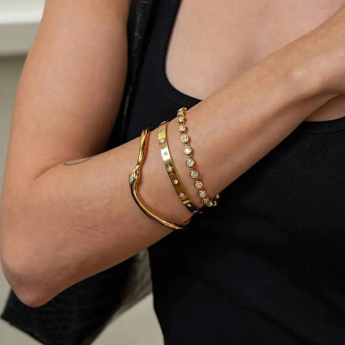 Ingemark Luxury 18K Gold Plated Stainless Steel Bracelets for Women Shiny Zircon Stackable Cuff Open Bangle Waterproof Jewelry
