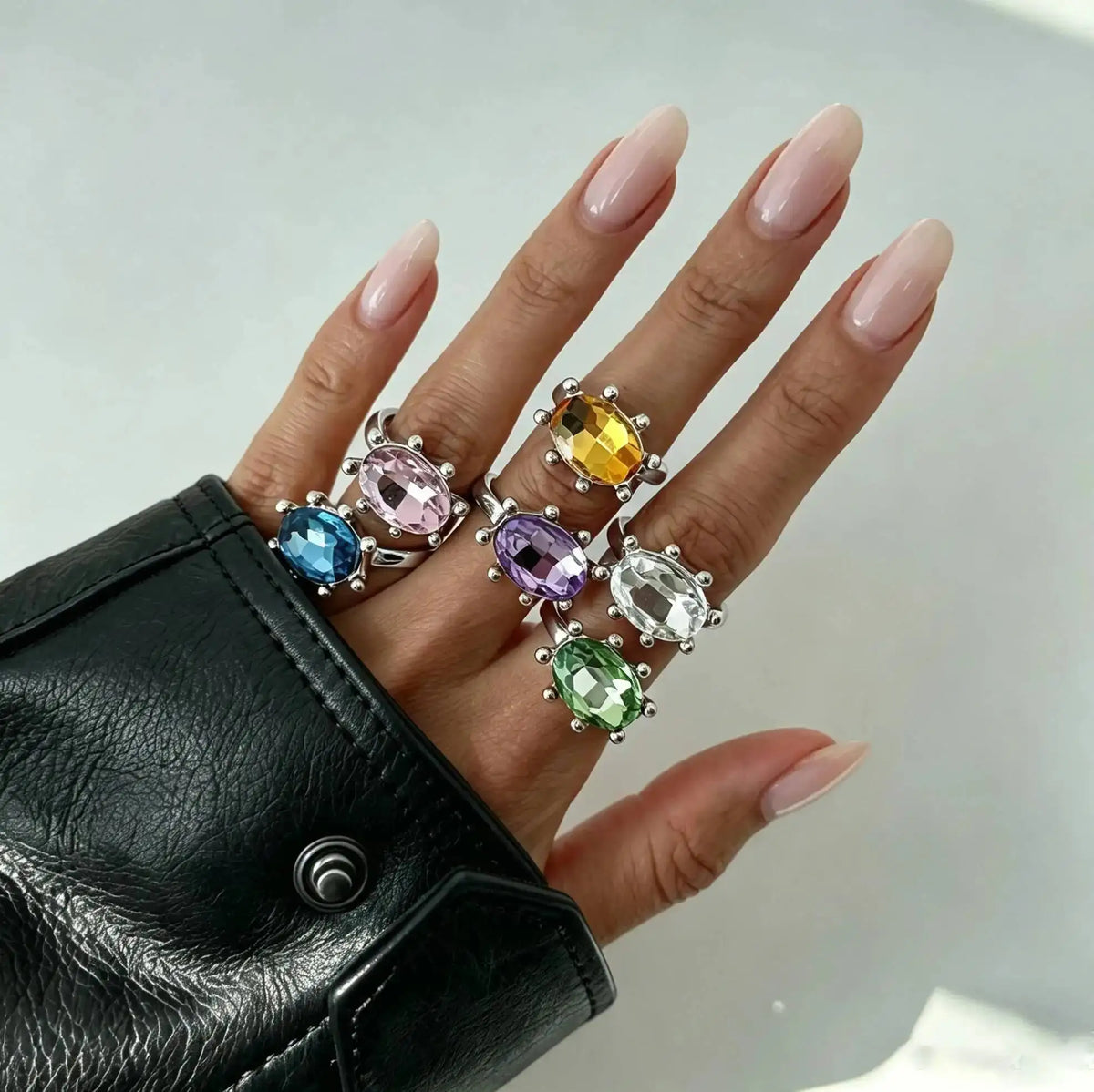Ingemark Personalized Colorful Rhinestone Adjustable Opening Ring for Women Retro Acrylic Stackable Knuckle Ring Y2K Accessory