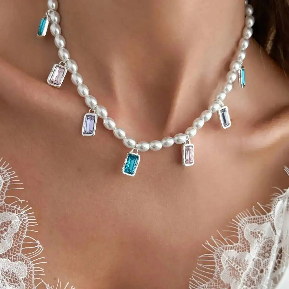 Ingemark Elegant Glossy Imitation Pearl Choker Necklace for Women Cute Colorful Acrylic Rhinestone Pendant Necklace Y2K Jewelry