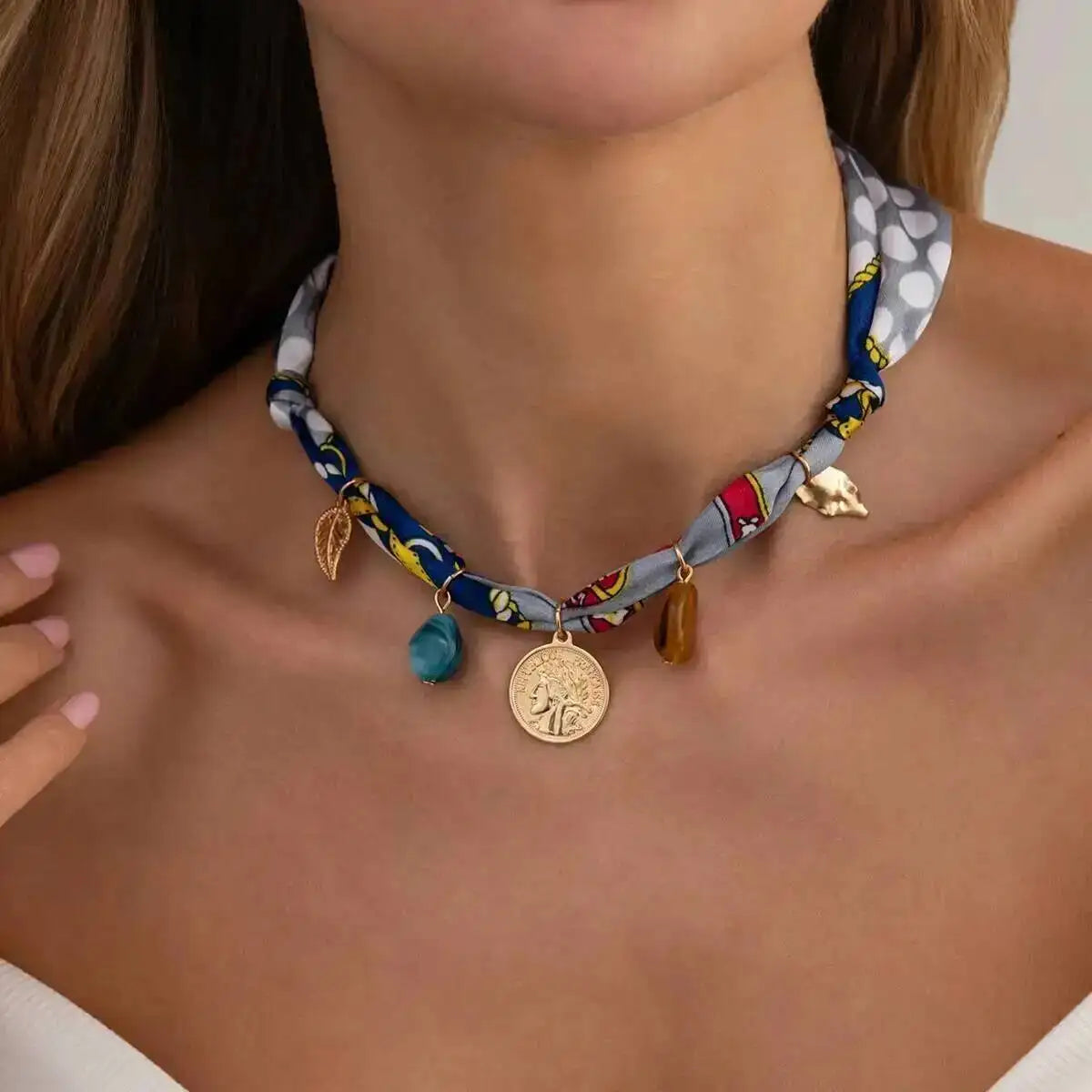 Ingemark Elegant Adjustable Silk Scarf Choker Necklace for Women Vintage Boho Leaf Coin Pendant Necklace Daily Jewelry Gift