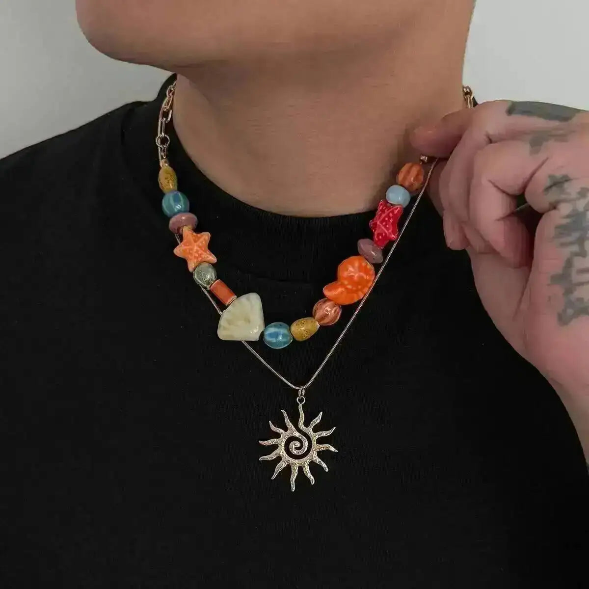 Ingemark 2 Pcs/Set Hip Hop Colorful Ceramic Sea Star Conch Bead Choker Necklace for Men Punk Retro Spiral Sun Pendant Necklaces