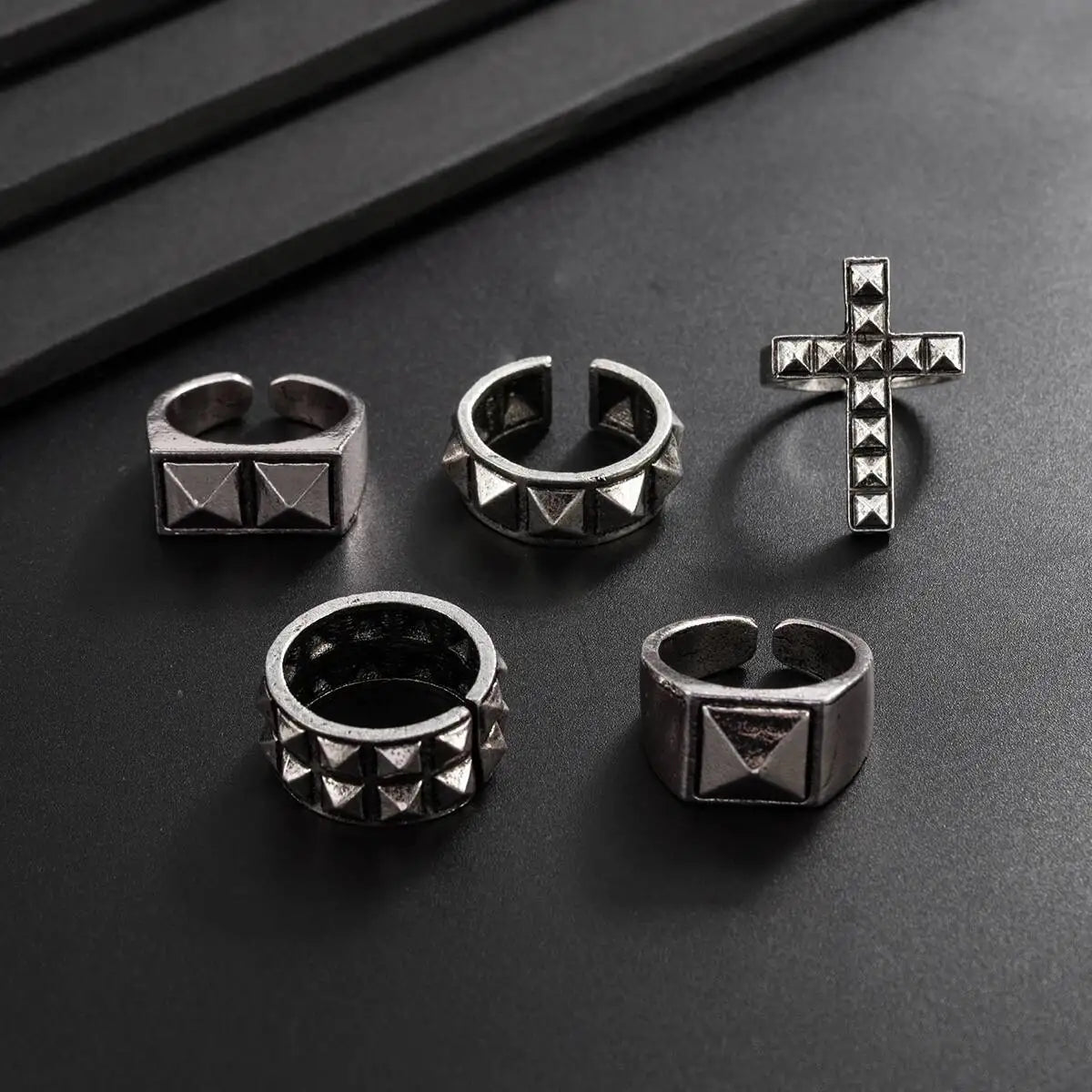 Ingemark 5 Pcs Gothic Punk Cross Chunky Open Rings Set for Men Hip-Hop Rivets Stackable Adjustable Knuckle Rings Finger Jewelry