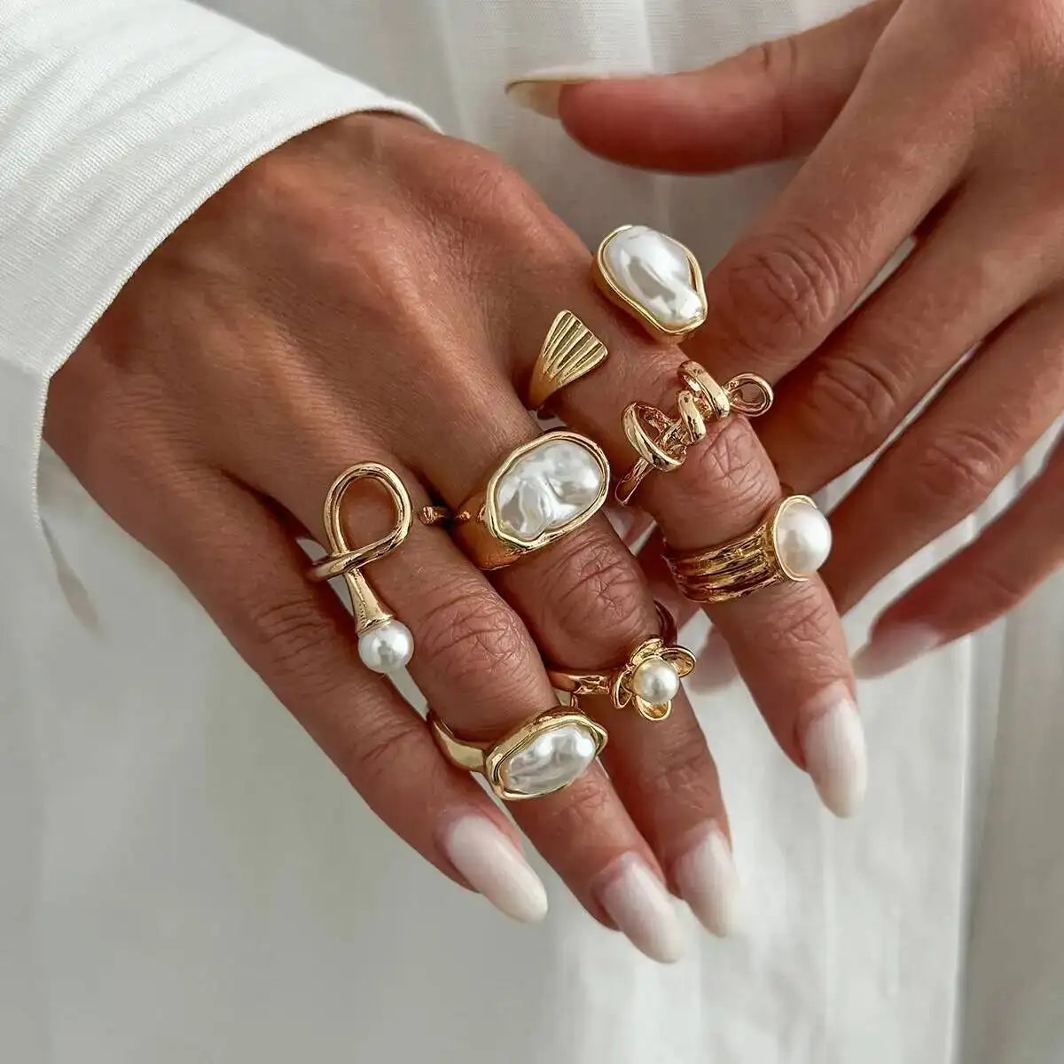 Ingemark 7 Pcs Baroque Imitation Pearl Open Rings Set for Women Elegant Irregular Stackable Adjustable Finger Ring Jewelry Gift